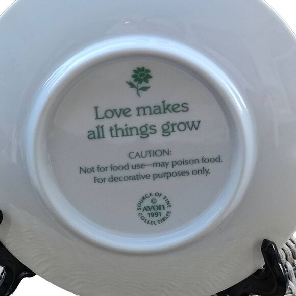 Vintage VTG Glass 5 inch Avon Mother's Day Plate Gift Decor - Picture 3 of 5